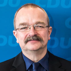  Wigbert Schwenke